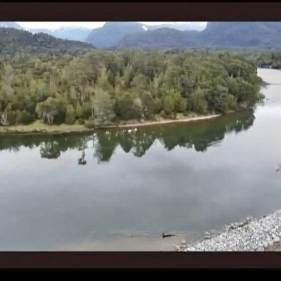 Terreno Puerto Cisnes, 3 hectáreas orilla de río