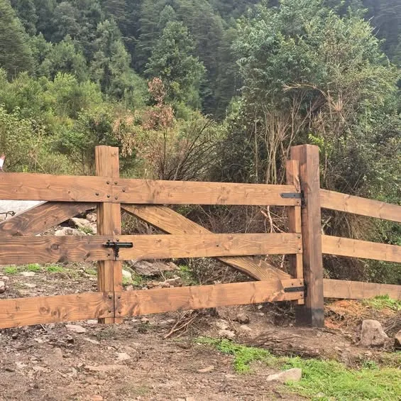 VENDO TERRENO 1 HECTAREA , . INCLUYE CASA 140MT2 LUZ , AGUA , LUGAR PRIVADO . KM20 VENDO O PERMUTO