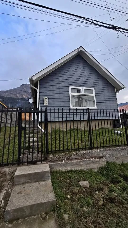 🏡ARRIENDO CASA HABITACIÓN 🏡 2 DORMITORIOS| 1BAÑO 📍CORACEROS Nº 765 COYHAIQUE