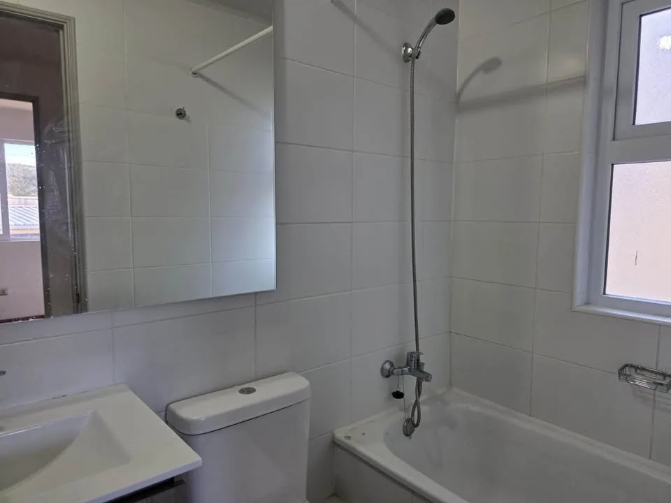 Casa en Venta en Villa O'Higgins | 3 Dormitorios | 2 Baños | $162.000.000 - 4