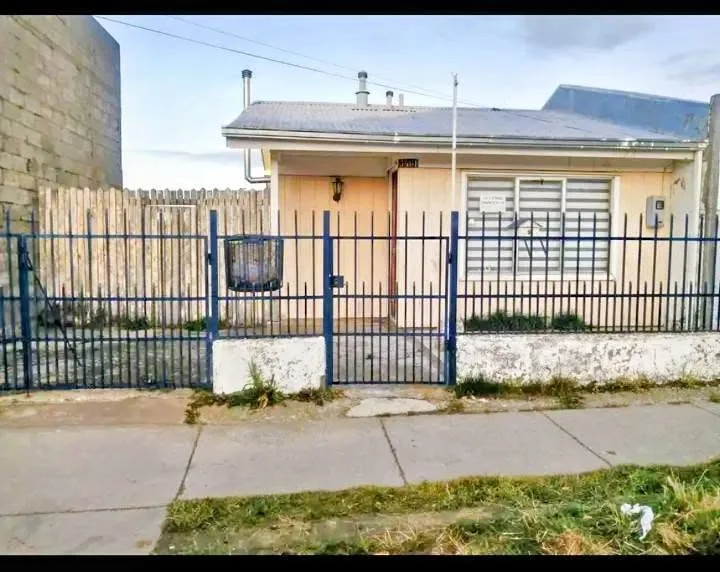 🏡SE VENDE PROPIEDAD EXELENTE Ubicación Doris [hidden information]/[hidden information] AVDA ARTURO PRAT CHACÓN 🏠🇨🇱