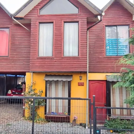 🏡VENDO AMPLIA CASA FAMILIAR 130 m²| TERRENO 161,5 m²🏡| 4 DORMITORIOS |2 BAÑOS